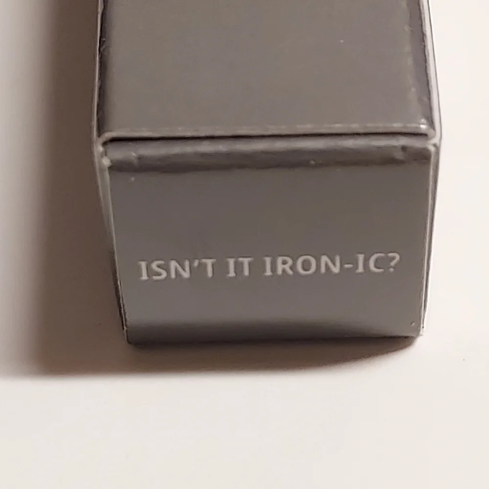 MAC Gel Pencil Eye Liner *ISN'T IT IRON-IC?* / .01 oz / New in box